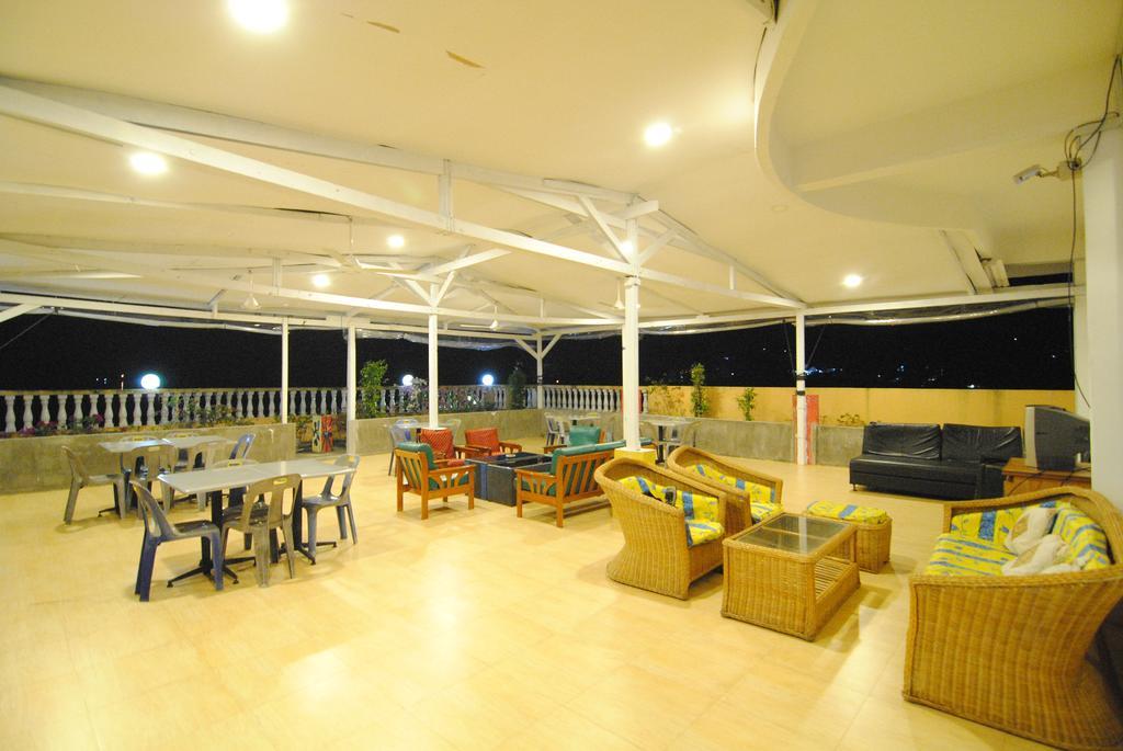 Hotel Panorama Tanjung Pinang Exterior photo
